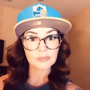 Meet your Posher, Whitney